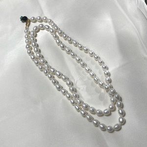 pearl necklace